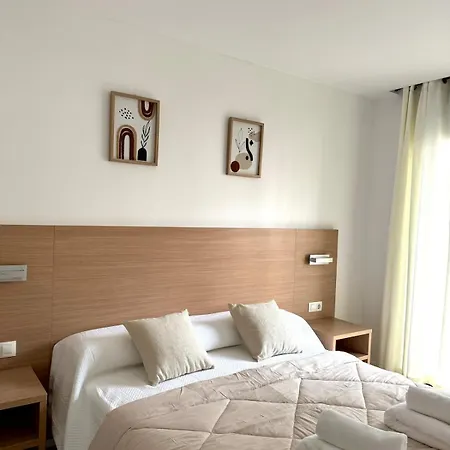 Cozy With Swimming Pool 아파트 료렛 드 마르