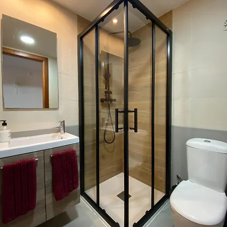 Cozy With Parking & Swimming Pool Apartamento *