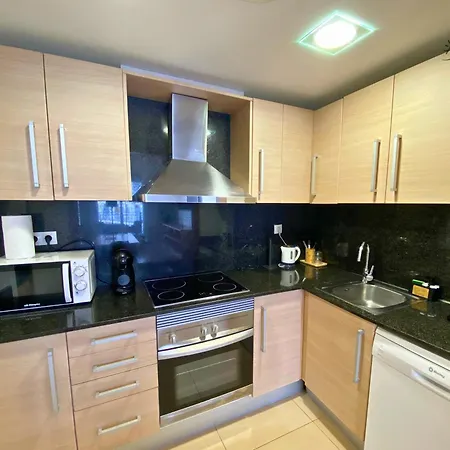 Apartamento Cozy With Parking & Swimming Pool Lloret de Mar